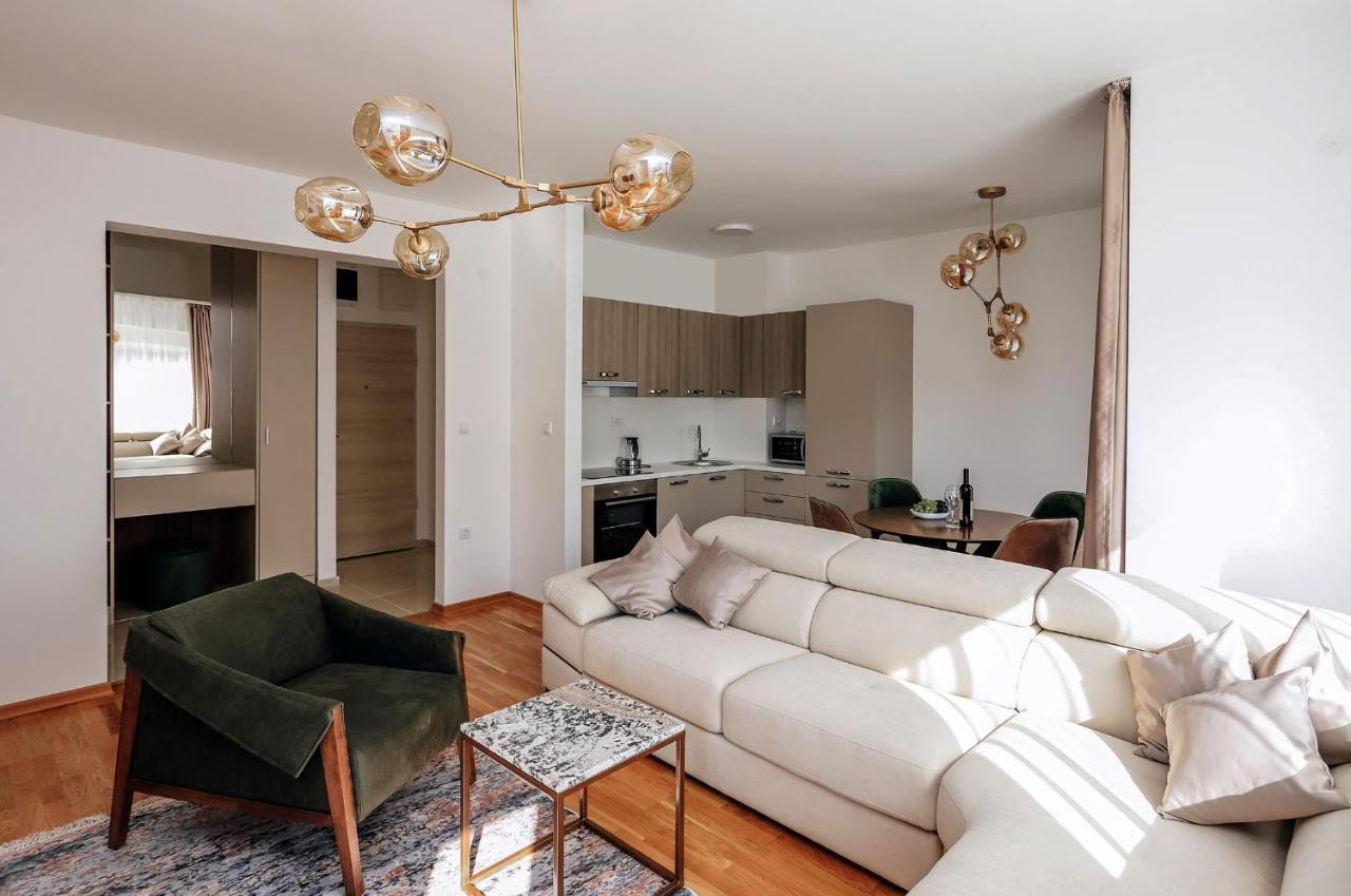 Status-M Apartments Бечичі Екстер'єр фото