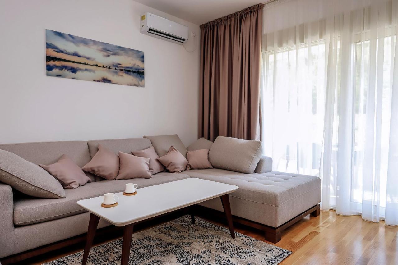 Status-M Apartments Бечичі Екстер'єр фото
