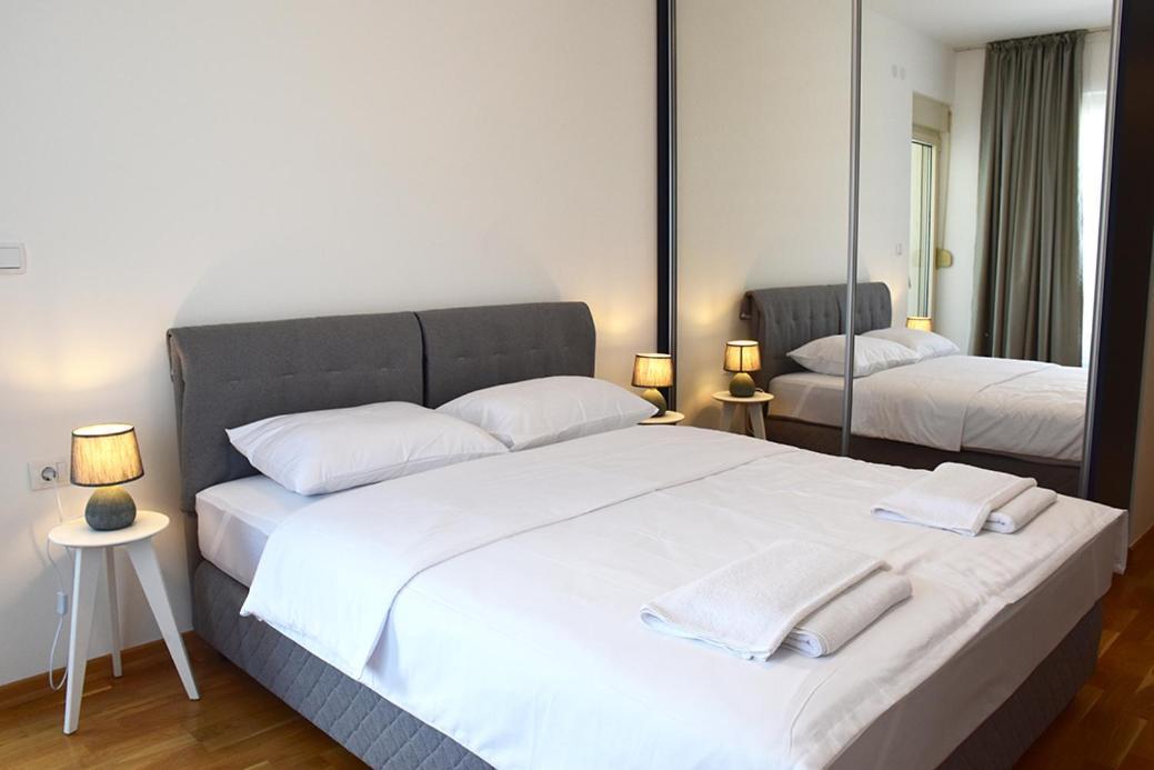 Status-M Apartments Бечичі Екстер'єр фото