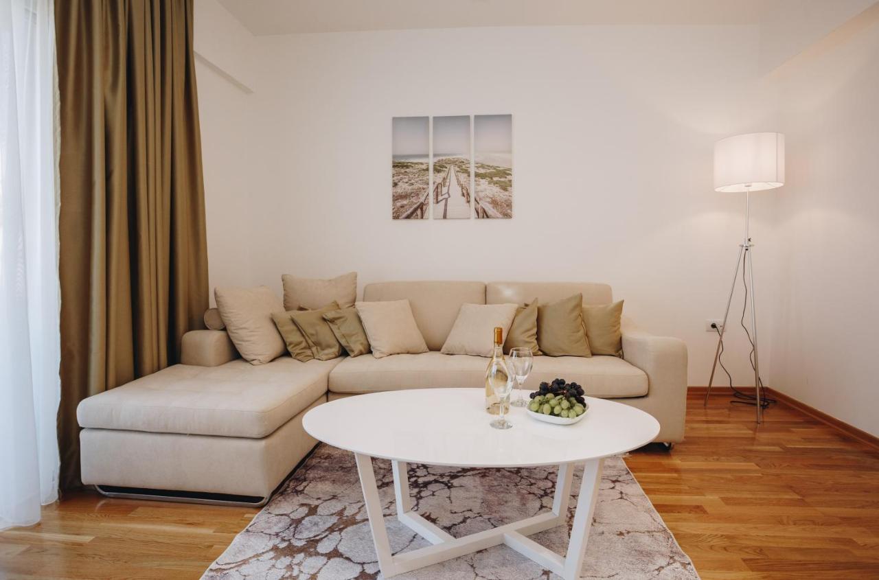 Status-M Apartments Бечичі Екстер'єр фото