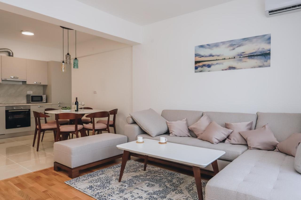 Status-M Apartments Бечичі Екстер'єр фото